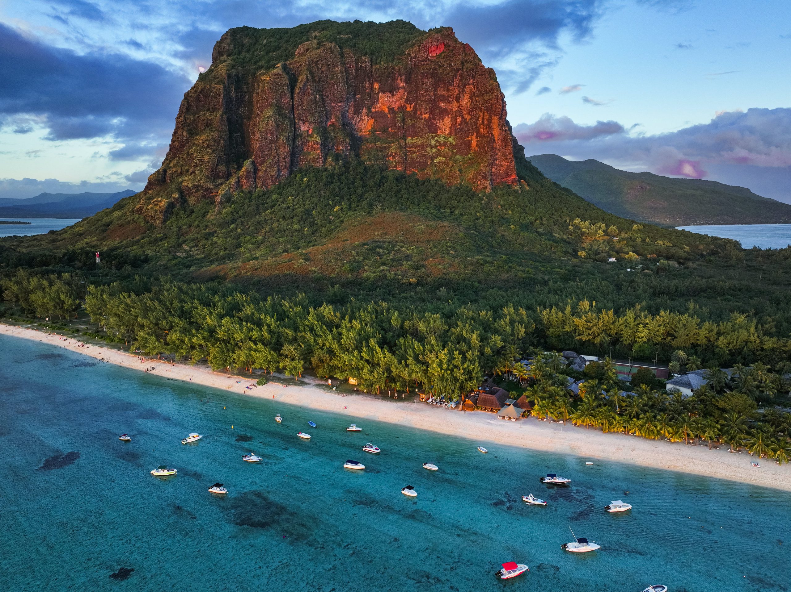 Hike Le Morne Brabant in Mauritius